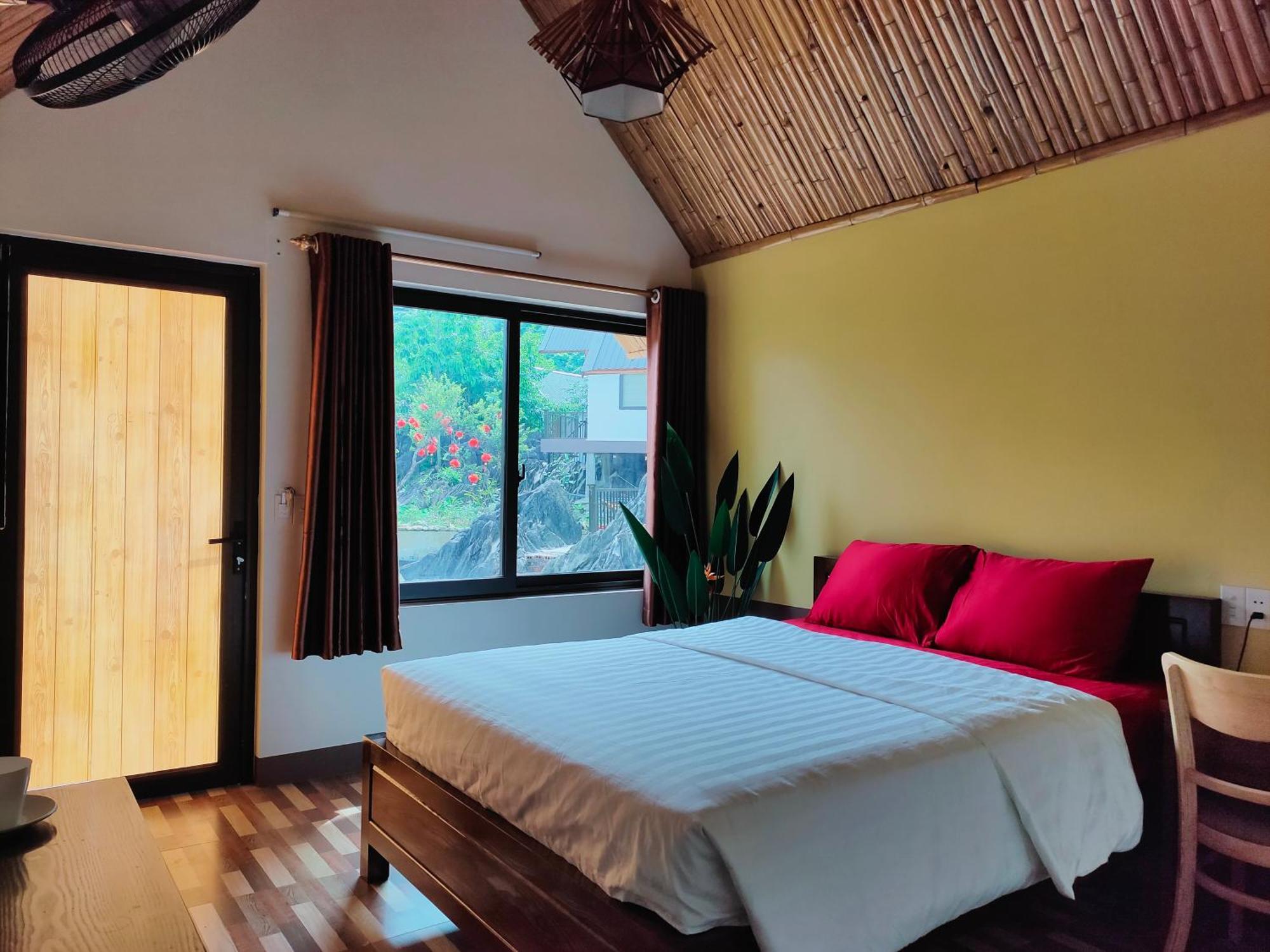 Sky Bay Lodge Ha Giang Exterior foto